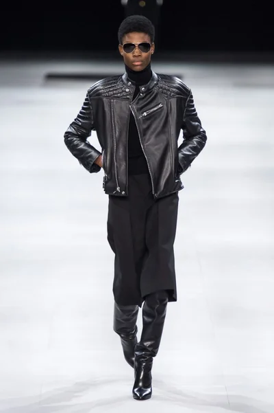 Look 19